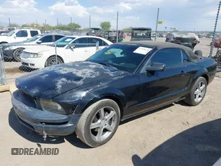 2005 Ford Mustang Deluxe with VIN 1ZVFT84N855209094, listed as a IAAI auction lot 42564618 with 222,713 mi miles and . Bid and sale history available at DreamBid. Image 2.
