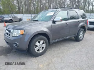 2012 Ford Escape XLT z VIN 1FMCU0D76CKB89914, wystawiony jako IAAI lot #42135184 z przebiegiem 193 345 mil mil oraz . Historia ofert i sprzedaży dostępna na DreamBid. Obrazek 2.