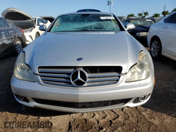 2006 Mercedes-Benz CLS-Class with VIN WDDDJ75X36A020636, listed as a Copart auction lot 77382474 with 133,649 mi miles and Salvage Title. Bid and sale history available at carsss.com. Image 5.