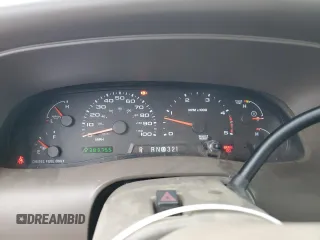 2004 Ford Excursion Limited z VIN 1FMNU42P24EA22324, wystawiony jako Copart lot #47445265 z przebiegiem 238 375 mil mil oraz Szkody całkowita. Historia ofert i sprzedaży dostępna na DreamBid. Obrazek 9.