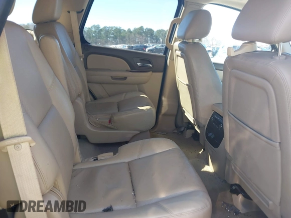 2014 Chevrolet Tahoe LTZ z VIN 1GNSCCE00ER228911, wystawiony jako IAAI lot #41732239 z przebiegiem 216 743 mil mil oraz . Historia ofert i sprzedaży dostępna na DreamBid. Obrazek 8.
