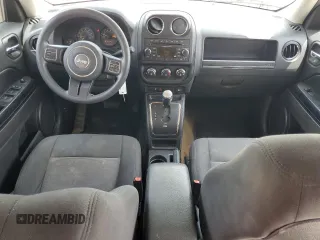 2016 Jeep Patriot Sport z VIN 1C4NJPBA0GD621808, wystawiony jako Copart lot #56292375 z przebiegiem 134 310 mil mil oraz Szkoda całkowita • Salvage title. Historia ofert i sprzedaży dostępna na DreamBid. Obrazek 8.