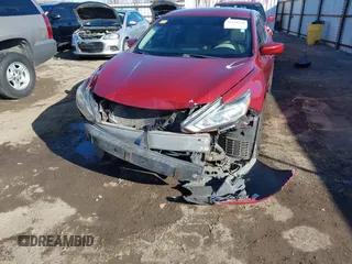 2017 Nissan Altima SV with VIN 1N4AL3AP6HC168623, listed as a IAAI auction lot 41428530 with 118,456 mi miles and . Bid and sale history available at carsss.com. Image 6.
