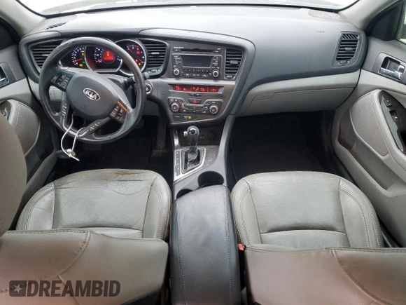2013 Kia Optima EX z VIN 5XXGN4A7XDG224691, wystawiony jako Copart lot #52872175 z przebiegiem 218 951 mil mil oraz Szkoda całkowita • Salvage title. Historia ofert i sprzedaży dostępna na DreamBid. Obrazek 8.