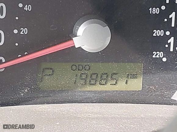 2006 Kia Sedona LX with VIN KNDMB233966090557, listed as a IAAI auction lot 42079046 with 198,851 mi miles. Bid and sale history available at carsss.com. Image 7.
