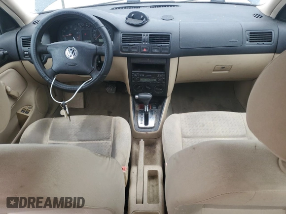 2002 Volkswagen Jetta with VIN 3VWRB69M82M035540, listed as a Copart auction lot 63227755 with 165,655 mi miles and Clean title. Bid and sale history available at DreamBid. Image 8.
