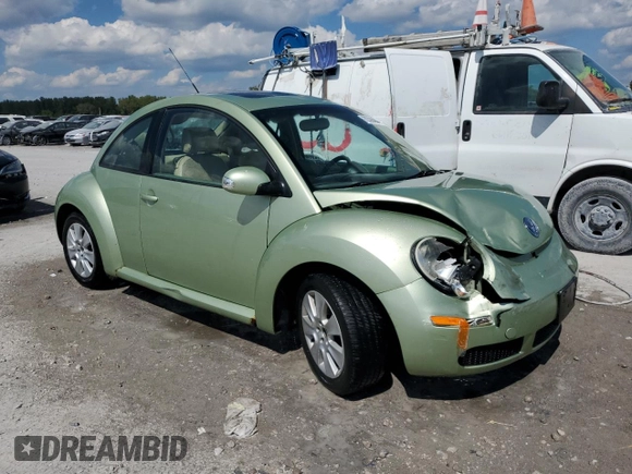 2008 Volkswagen New Beetle Coupe S with VIN 3VWRW31C38M501082, listed as a Copart auction lot 71196154 with 144,974 mi miles and Salvage Title. Bid and sale history available at carsss.com. Image 4.