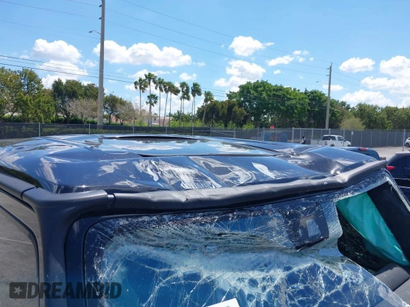 2024 Mercedes-Benz G 550 with VIN W1NYC6BJ6RX510367, listed as a IAAI auction lot 41894397 with 4,886 mi miles and . Bid and sale history available at DreamBid. Image 6.