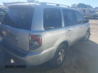 2008 Honda Pilot EX-L z VIN 5FNYF285X8B022601, wystawiony jako IAAI lot #41693222 z przebiegiem 119 753 mil mil oraz . Historia ofert i sprzedaży dostępna na DreamBid. Obrazek 4.