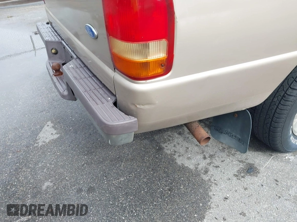 1997 Ford Ranger XLT with VIN 1FTCR10A9VUB20185, listed as a IAAI auction lot 42431034 with 198,098 mi miles and . Bid and sale history available at DreamBid. Image 12.