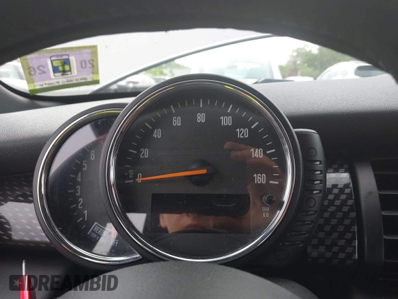 2016 MINI Convertible S z VIN WMWWG9C53G3A91095, wystawiony jako IAAI lot #42283353 z przebiegiem Nie podano mil oraz . Historia ofert i sprzedaży dostępna na DreamBid. Obrazek 7.