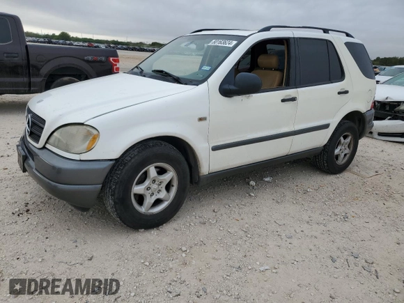 1999 Mercedes-Benz M-Class with VIN 4JGAB54E6XA112237, listed as a Copart auction lot 80163624 with 224,995 mi miles and Salvage Title. Bid and sale history available at carsss.com. Image 1.
