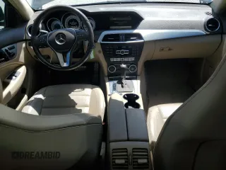 2012 Mercedes-Benz C 250 z VIN WDDGJ4HB9CF849348, wystawiony jako Copart lot #56346295 z przebiegiem 86 160 mil mil oraz Szkoda całkowita • Salvage title. Historia ofert i sprzedaży dostępna na DreamBid. Obrazek 8.