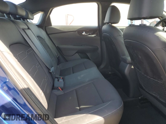 2021 Kia Forte GT-Line z VIN 3KPF34AD6ME359120, wystawiony jako Copart lot #51684705 z przebiegiem 47 489 mil mil oraz Szkoda całkowita • Salvage title. Historia ofert i sprzedaży dostępna na DreamBid. Obrazek 11.