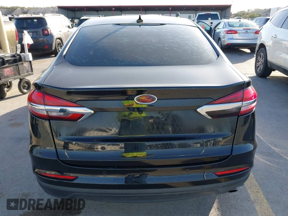 2019 Ford Fusion SE with VIN 3FA6P0HD3KR250483, listed as a IAAI auction lot 41866151 with 115,849 mi miles. Bid and sale history available at carsss.com. Image 16.