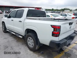 2022 Nissan Frontier SV with VIN 1N6ED1EJ4NN696435, listed as a IAAI auction lot 42184739 with 13,770 mi miles and . Bid and sale history available at DreamBid. Image 3.