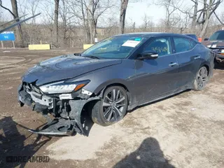 2019 Nissan Maxima S with VIN 1N4AA6AV0KC373884, listed as a IAAI auction lot 41585114 with 190,811 mi miles. Bid and sale history available at carsss.com. Image 2.