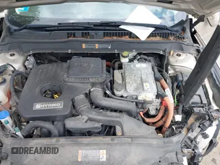 2017 Ford Fusion Hybrid SE с VIN 3FA6P0LU4HR301943, выставлен на аукционе IAAI как лот 42217709 с пробегом 102 791 миль миль и . История ставок и продаж доступна на DreamBid. Изображение 10.