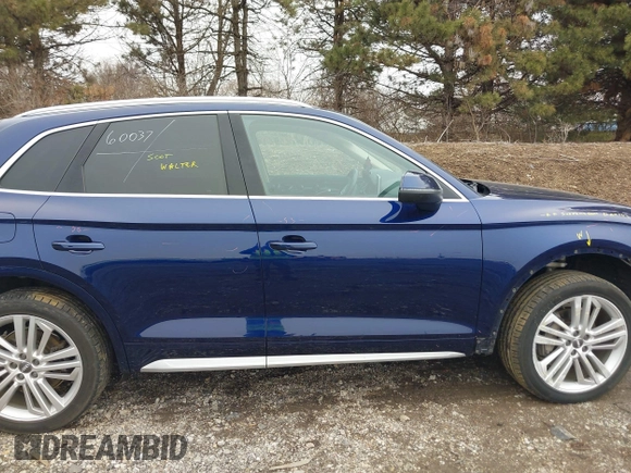 2018 Audi Q5 Premium Plus with VIN WA1BNAFY6J2002090, listed as a IAAI auction lot 41653345 with 127,292 mi miles. Bid and sale history available at carsss.com. Image 14.