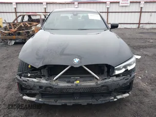 2020 BMW 3 Series 330i xDrive with VIN 3MW5R7J08L8B24642, listed as a IAAI auction lot 41112858 with 56,045 mi miles. Bid and sale history available at carsss.com. Image 13.