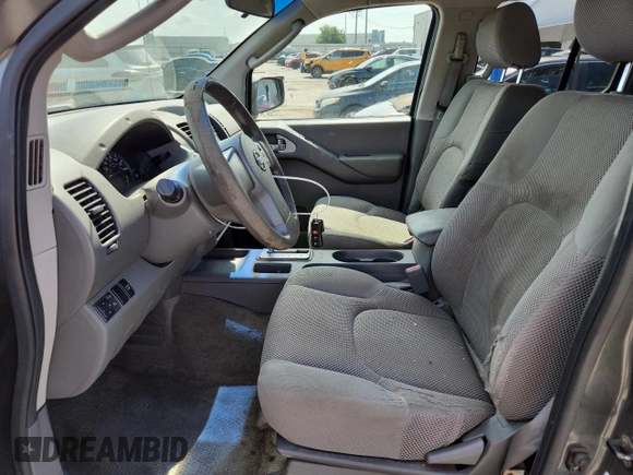 2005 Nissan Frontier LE with VIN 1N6AD07UX5C450937, listed as a Copart auction lot 64102725 with 210,701 mi miles and Clean title. Bid and sale history available at DreamBid. Image 7.
