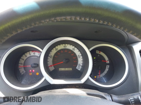 2014 Toyota Tacoma with VIN 5TFLU4ENXEX103129, listed as a IAAI auction lot 42230976 with 191,982 mi miles and . Bid and sale history available at DreamBid. Image 7.