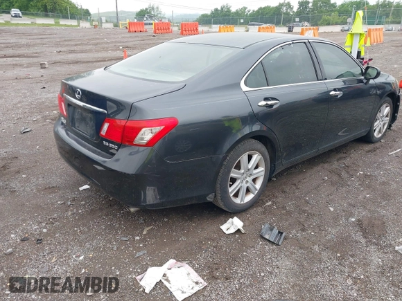 2008 Lexus ES 330 z VIN JTHBJ46G082196229, wystawiony jako IAAI lot #42241358 z przebiegiem 240 786 mil mil oraz . Historia ofert i sprzedaży dostępna na DreamBid. Obrazek 4.