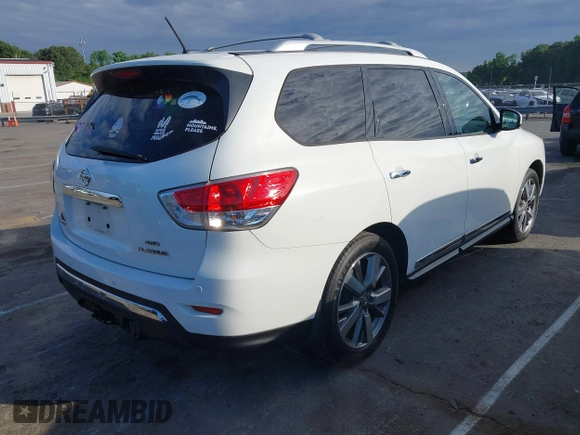 2014 Nissan Pathfinder SL with VIN 5N1AR2MM3EC694316, listed as a IAAI auction lot 42206936 with 182,521 mi miles. Bid and sale history available at carsss.com. Image 4.