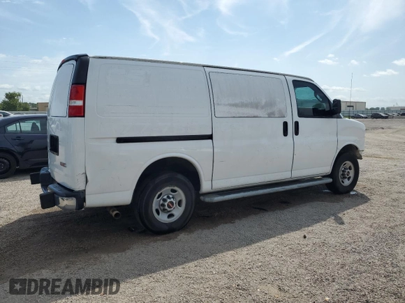 2020 GMC Savana Cargo Van with VIN 1GTW7AFG8L1210215, listed as a Copart auction lot 53084915 with 34,435 mi miles and Clean Title. Bid and sale history available at carsss.com. Image 3.