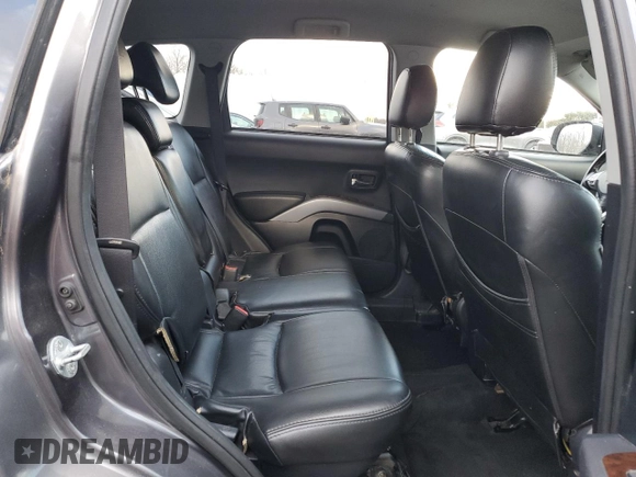 2010 Mitsubishi Outlander z VIN JA4AT3AW6AZ008689, wystawiony jako Copart lot #43402055 z przebiegiem 146 792 mil mil oraz Czysty tytuł • Clean title. Historia ofert i sprzedaży dostępna na DreamBid. Obrazek 11.