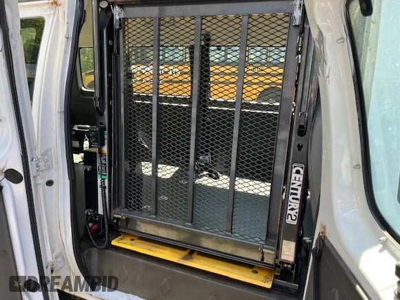 2014 Ford Econoline Cargo Commercial z VIN 1FTNS2EW3EDA97297, wystawiony jako Copart lot #62708585 z przebiegiem 167 805 mil mil oraz Czysty tytuł • Clean title. Historia ofert i sprzedaży dostępna na DreamBid. Obrazek 7.