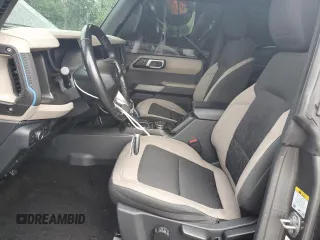 2022 Ford Bronco с VIN 1FMEE5DP5NLB44740, выставлен на аукционе Copart как лот 54820505 с пробегом 49 767 миль миль и Списание • Salvage title. История ставок и продаж доступна на DreamBid. Изображение 7.