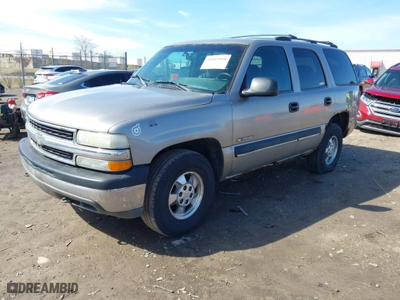 2001 Chevrolet Tahoe LS with VIN 1GNEK13T51J260439, listed as a IAAI auction lot 41853918 with 209,630 mi miles. Bid and sale history available at carsss.com. Image 2.