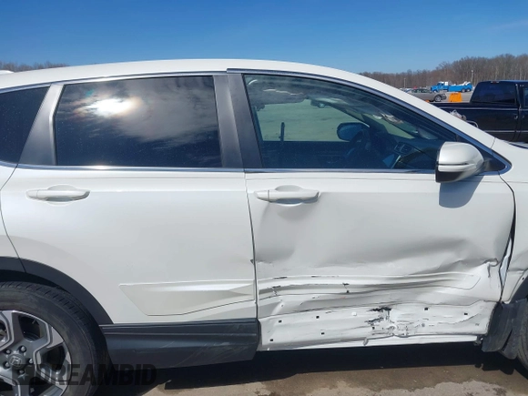 2017 Honda CR-V EX with VIN 2HKRW2H52HH650660, listed as a IAAI auction lot 41811459 with 30,669 mi miles. Bid and sale history available at carsss.com. Image 13.