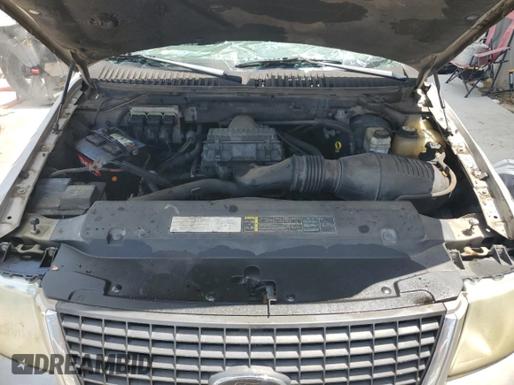 2005 Ford Expedition Special Service z VIN 1FMPU15575LA90181, wystawiony jako Copart lot #60899615 z przebiegiem 321 091 mil mil oraz Nie do naprawy • Non repairable. Historia ofert i sprzedaży dostępna na DreamBid. Obrazek 12.