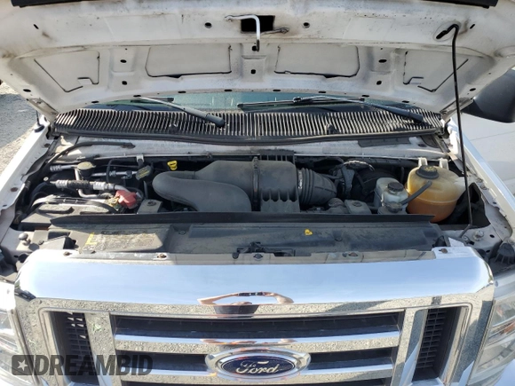 2013 Ford Econoline Cargo Commercial z VIN 1FTNE2EW4DDB22567, wystawiony jako Copart lot #54780235 z przebiegiem 104 060 mil mil oraz Czysty tytuł • Clean title. Historia ofert i sprzedaży dostępna na DreamBid. Obrazek 12.