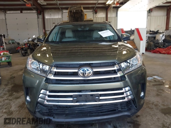 2019 Toyota Highlander Limited with VIN 5TDDZRFH3KS917491, listed as a IAAI auction lot 42602597 with 101,034 mi miles and . Bid and sale history available at DreamBid. Image 12.