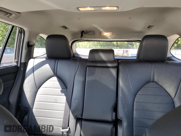 2022 Toyota Highlander XLE with VIN 5TDGZRBH3NS594857, listed as a Copart auction lot 57678895 with 21,899 mi miles and Salvage title. Bid and sale history available at DreamBid. Image 10.