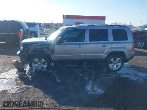 2016 Jeep Patriot Latitude z VIN 1C4NJPFB6GD789150, wystawiony jako IAAI lot #41580696 z przebiegiem 156 848 mil mil oraz . Historia ofert i sprzedaży dostępna na DreamBid. Obrazek 14.