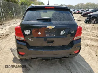 2017 Chevrolet Trax LT with VIN 3GNCJLSB0HL164574, listed as a Copart auction lot 41995395 with 142,054 mi miles and Clean Title. Bid and sale history available at carsss.com. Image 6.