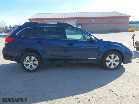 2010 Subaru Outback Premium All-Weather with VIN 4S4BRBCC9A3372027, listed as a IAAI auction lot 42070719 with 158,122 mi miles. Bid and sale history available at carsss.com. Image 14.