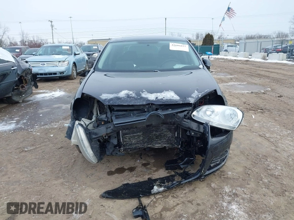 2010 Volkswagen Jetta Wolfsburg Edition with VIN 3VWRA7AJ2AM041200, listed as a IAAI auction lot 41606837 with 184,109 mi miles and . Bid and sale history available at DreamBid. Image 12.