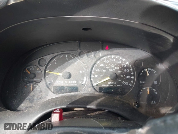 2000 Chevrolet Blazer LT z VIN 1GNDT13W2Y2163805, wystawiony jako IAAI lot #41537780 z przebiegiem 170 527 mil mil oraz . Historia ofert i sprzedaży dostępna na DreamBid. Obrazek 7.