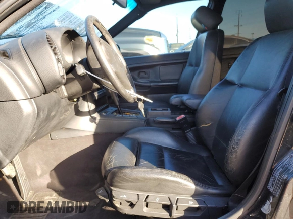 1998 BMW M3 z VIN WBSCD932XWEE08919, wystawiony jako Copart lot #84434704 z przebiegiem Nie podano mil oraz Szkody całkowita. Historia ofert i sprzedaży dostępna na DreamBid. Obrazek 7.