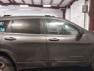2019 Jeep Cherokee Latitude Plus with VIN 1C4PJMLX1KD272810, listed as a IAAI auction lot 41489966 with 97,192 mi miles and . Bid and sale history available at DreamBid. Image 14.