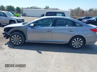 2015 Hyundai Sonata Limited z VIN 5NPE34AF7FH096633, wystawiony jako IAAI lot #42172372 z przebiegiem 87 193 mil mil oraz . Historia ofert i sprzedaży dostępna na DreamBid. Obrazek 15.