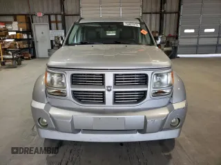 2008 Dodge Nitro R/T z VIN 1D8GU58618W151545, wystawiony jako Copart lot #75465574 z przebiegiem Nie podano mil oraz Szkoda całkowita • Salvage title. Historia ofert i sprzedaży dostępna na DreamBid. Obrazek 5.