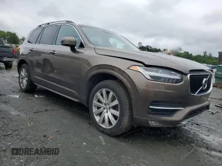 2016 Volvo XC90 T6 Momentum z VIN YV4A22PK1G1052417, wystawiony jako Copart lot #58167205 z przebiegiem 126 220 mil mil oraz Czysty tytuł • Clean title. Historia ofert i sprzedaży dostępna na DreamBid. Obrazek 4.