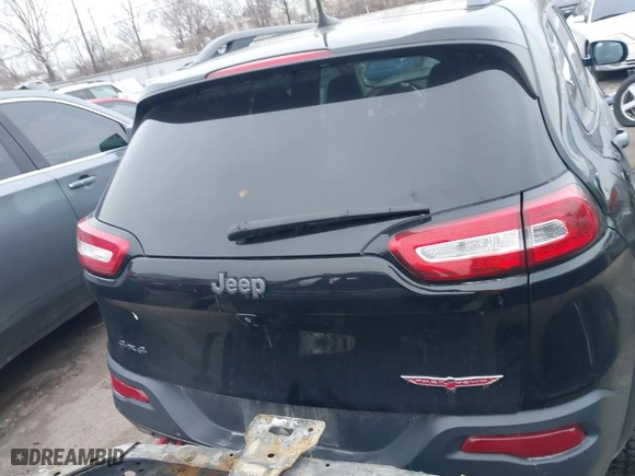 2018 Jeep Cherokee Trailhawk with VIN 1C4PJMBB6JD532865, listed as a IAAI auction lot 41362362 with 98,951 mi miles. Bid and sale history available at carsss.com. Image 16.