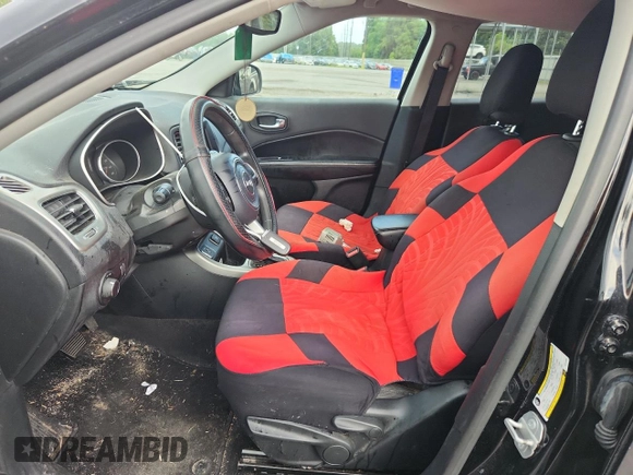 2019 Jeep Compass Sport z VIN 3C4NJCAB8KT615860, wystawiony jako Copart lot #60784545 z przebiegiem 109 592 mil mil oraz Szkoda całkowita • Salvage title. Historia ofert i sprzedaży dostępna na DreamBid. Obrazek 7.